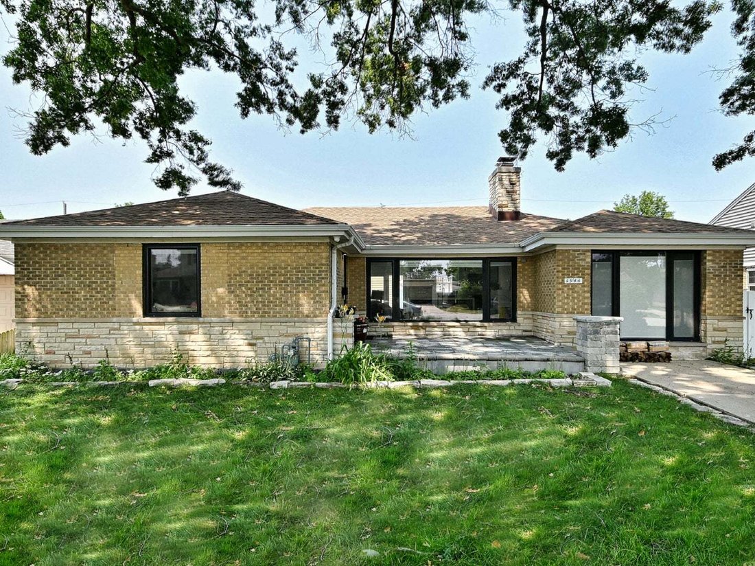 House in Skokie, Illinois, United States 1 - 18558974