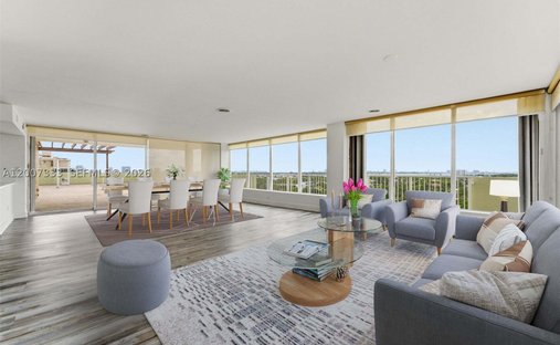 Condo in North Miami Beach, Florida, United States 1