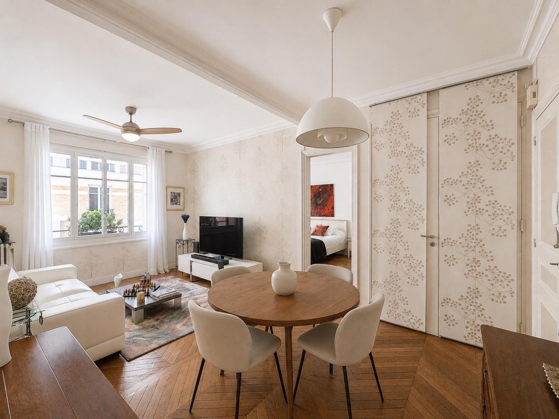 Apartment in Espaces Jeunes, Issy-les-Moulineaux, France 2 - 17957627