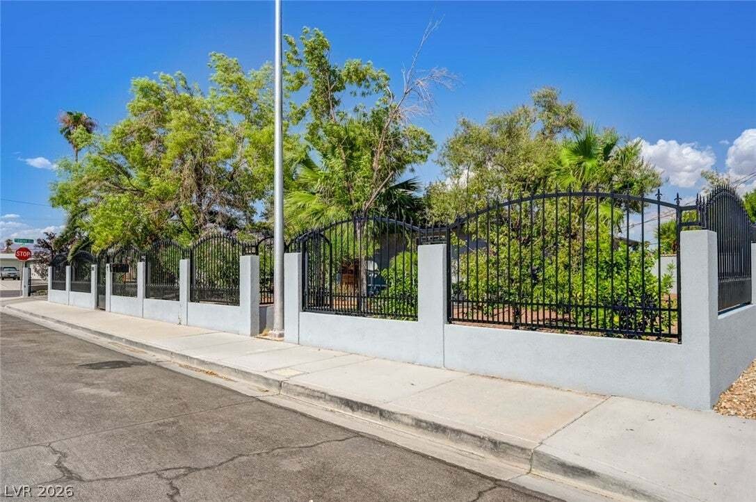 House in Las Vegas, Nevada, United States 3 - 18561347