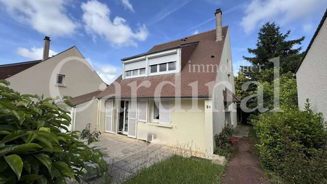 House in Bailly, Ile-de-France, France 2 - 18565983