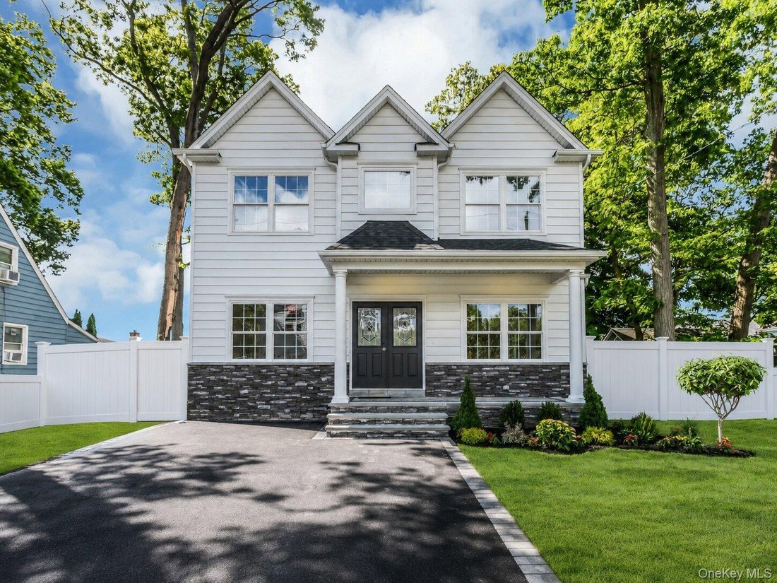 House in Massapequa, New York, United States 1 - 18561282