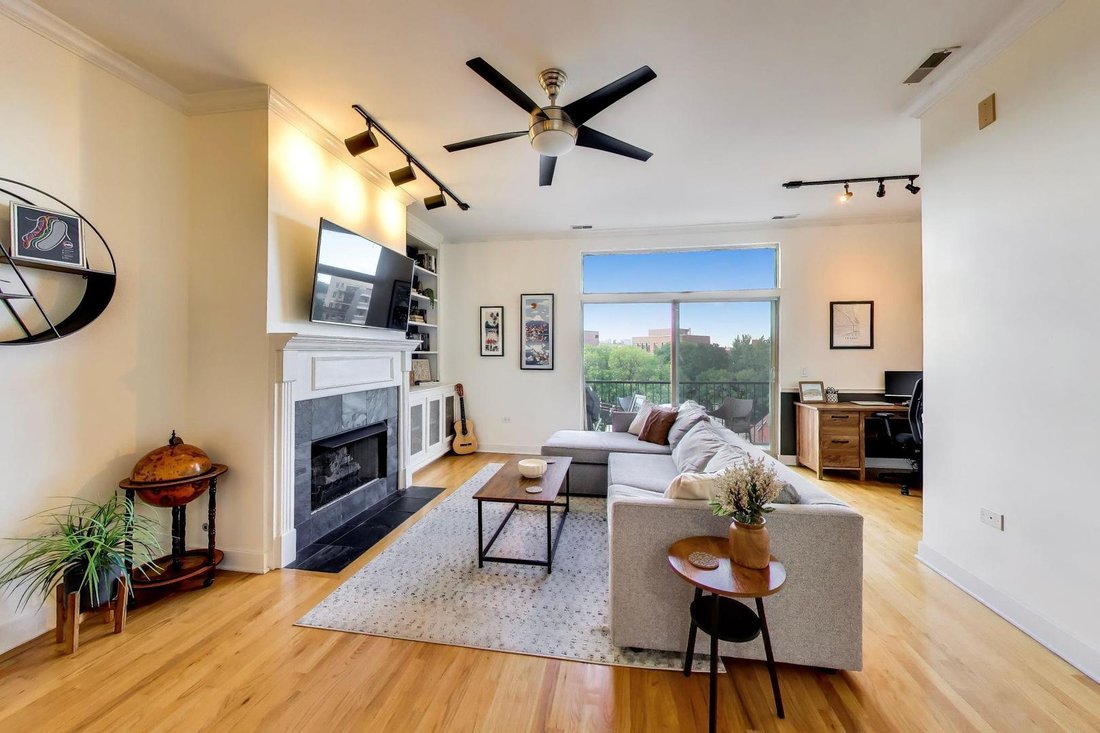 Condo in Chicago, Illinois, United States 3 - 18562553