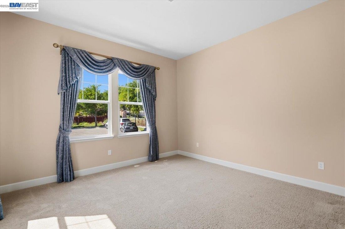House in Dublin, California, United States 5 - 18555104