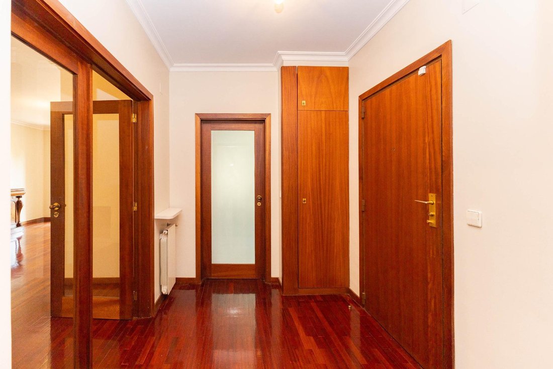 Apartment in Lordelo do Ouro e Massarelos, Porto District, Portugal 5 - 18564758
