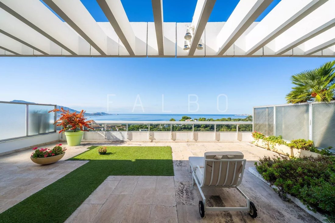 Apartment in Saint Giniez, 8e Arrondissement, Marseille 2 - 16220874