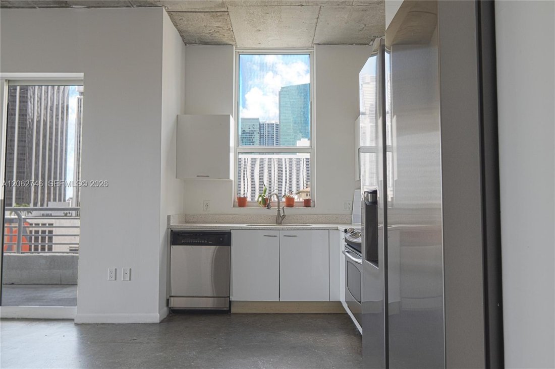 Condo in Miami, Florida, United States 5 - 18563081