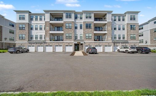 Condo in Morris Plains, New Jersey, United States 1