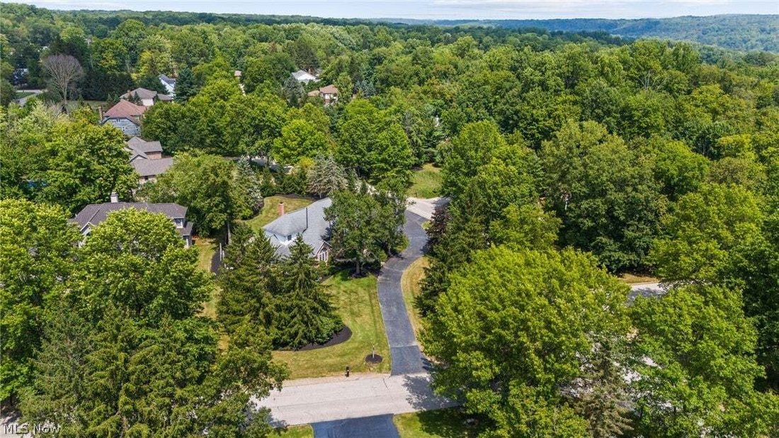 House in Gates Mills, Ohio, United States 2 - 18562091