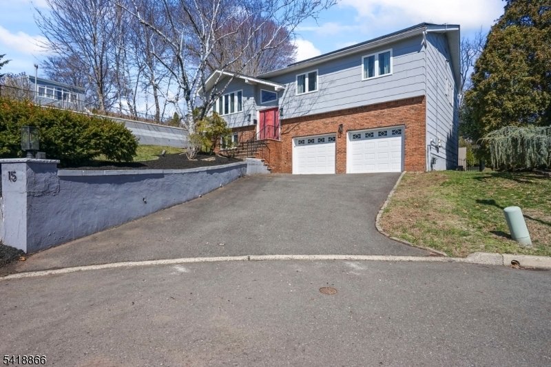 House in Clifton, New Jersey, United States 3 - 18558910