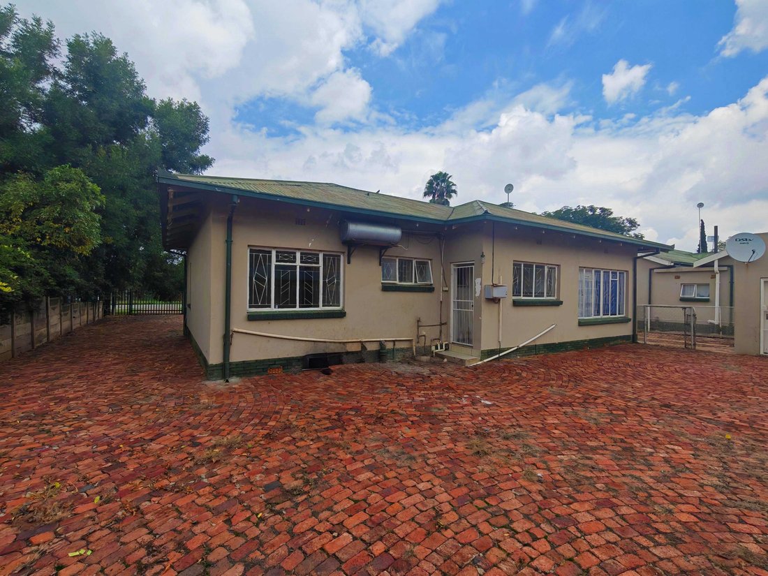 House in Potchefstroom, North West, South Africa 5 - 18560286