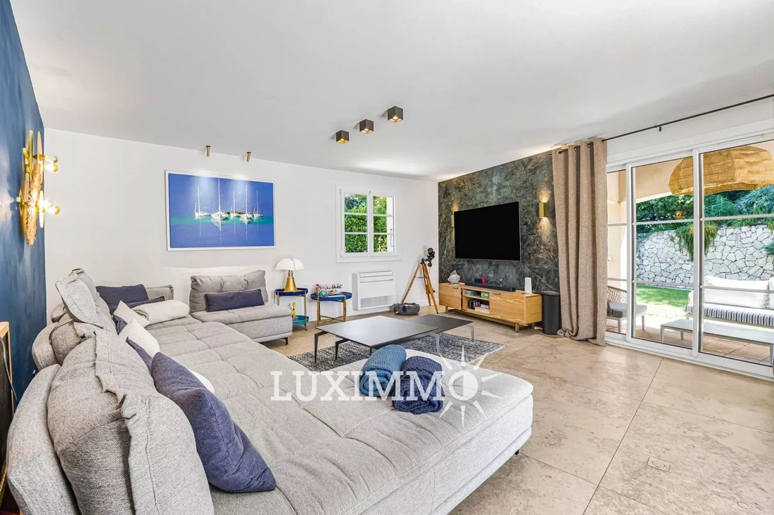 Villa in Mougins, Provence-Alpes-Côte d'Azur, France 3 - 18559778