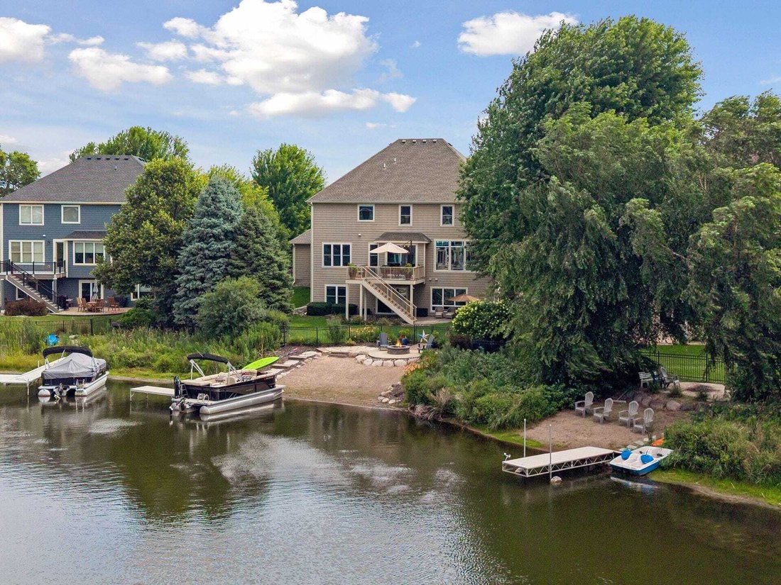 House in Blaine, Minnesota, United States 1 - 18564428