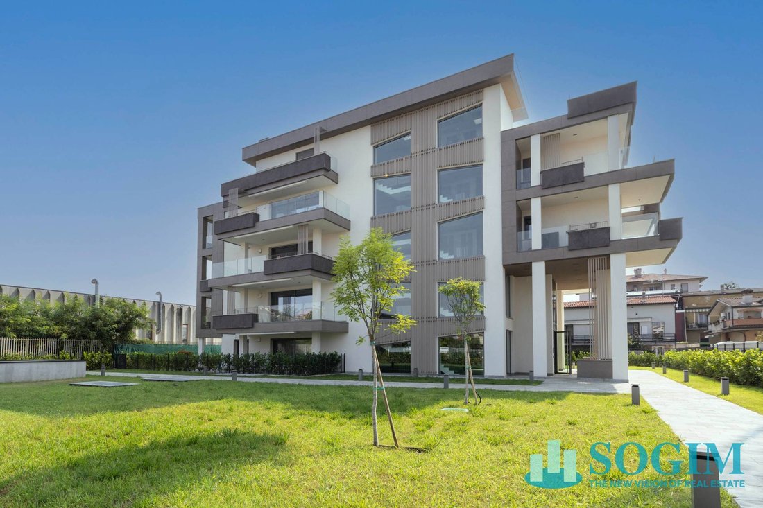 Apartment in Cologno Monzese, Lombardy, Italy 2 - 16708855
