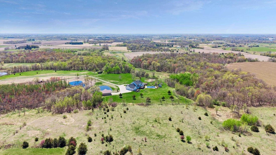 House in Lindstrom, Minnesota, United States 4 - 18564550