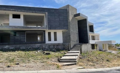 House in Lomas de Cocoyoc, Morelos, Mexico 1