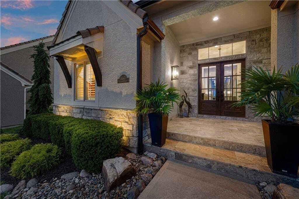 House in Leawood, Kansas, United States 2 - 18564184