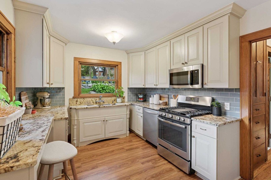 House in Wayzata, Minnesota, United States 4 - 18564671