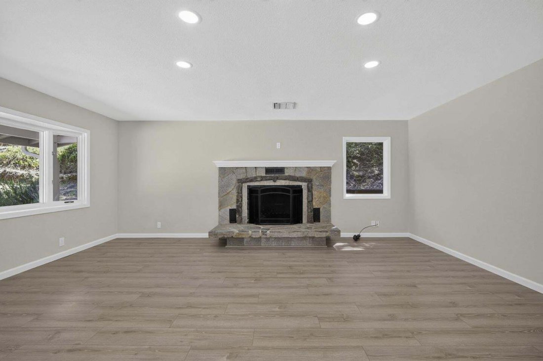 House in Saratoga, California, United States 5 - 18558563