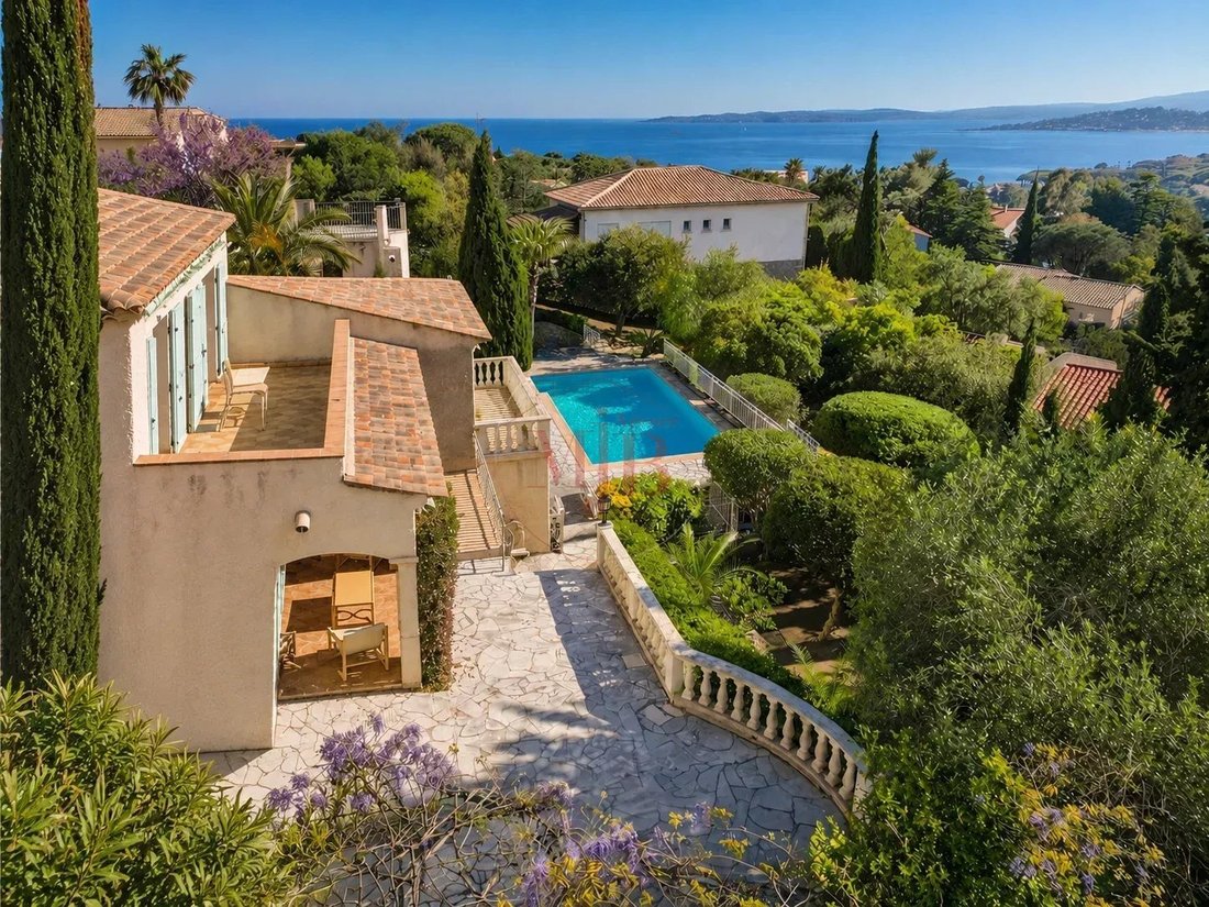 House in Les Issambres, Roquebrune-sur-Argens, France 2 - 18298134