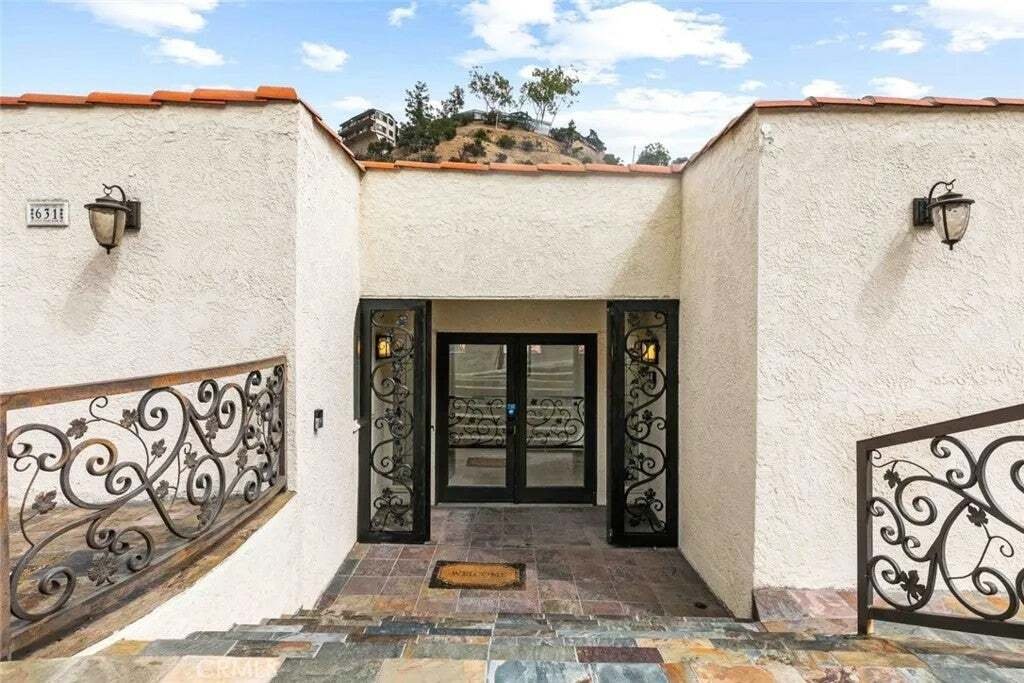 House in Glendale, California, United States 3 - 18562218