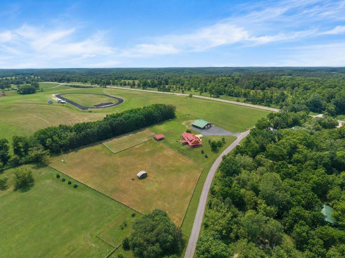 House in Soldiers Grove, Wisconsin, United States 2 - 18558068