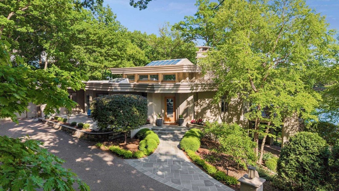 House in Edina, Minnesota, United States 2 - 18564268