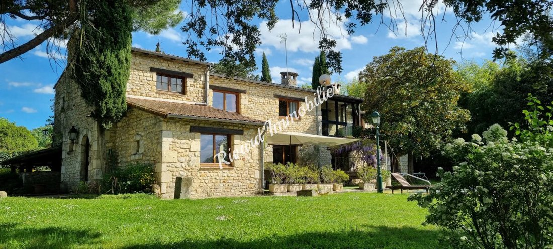 House in Châtellerault, Nouvelle-Aquitaine, France 2 - 18565499