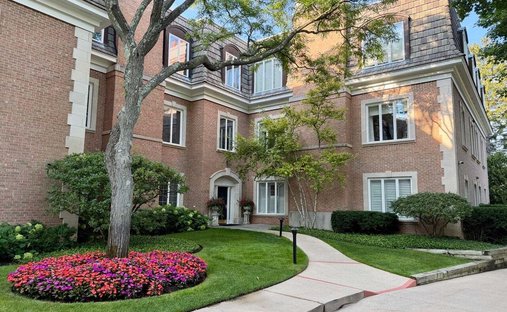 Condo in Lake Bluff, Illinois, United States 1