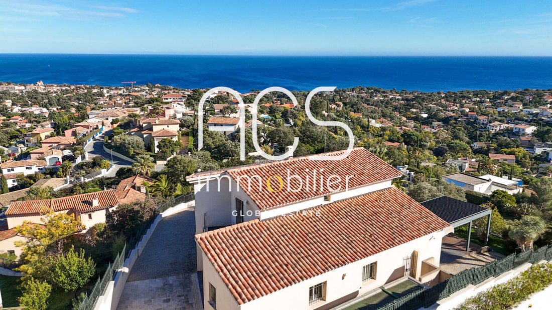 Villa in Frejus, Provence-Alpes-Côte d'Azur, France 4 - 18563821