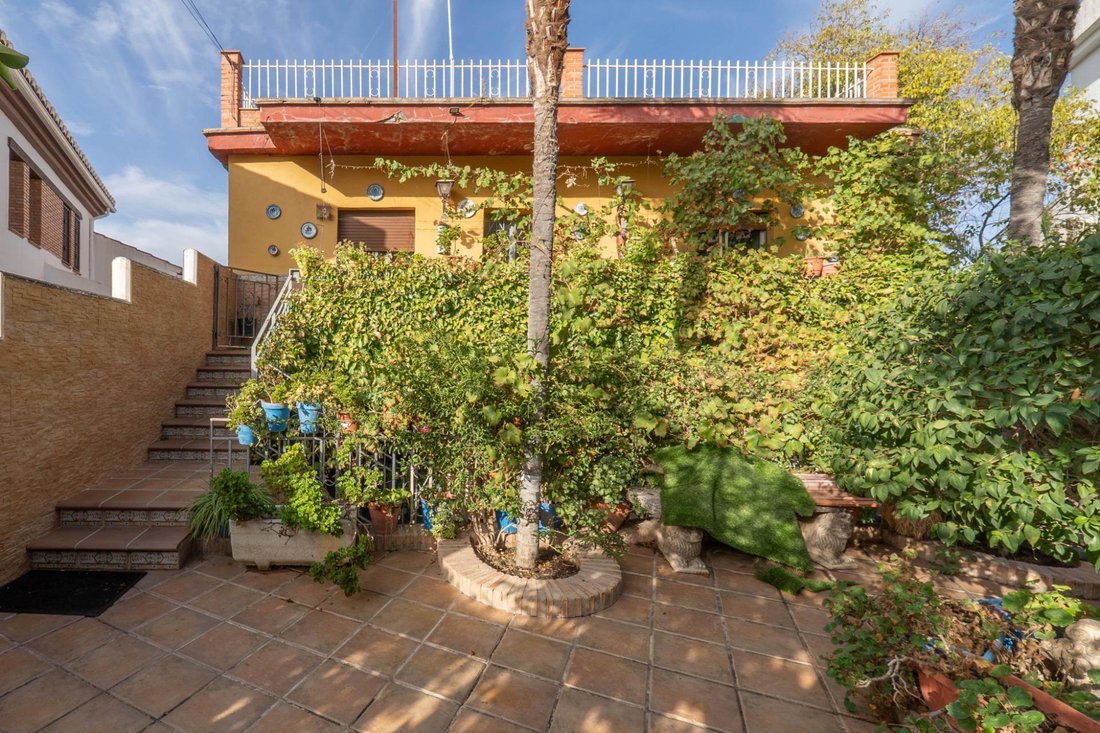 Villa in La Zubia, Andalusia, Spain 3 - 18565890