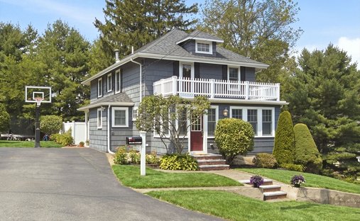House in Canton, Massachusetts, United States 1