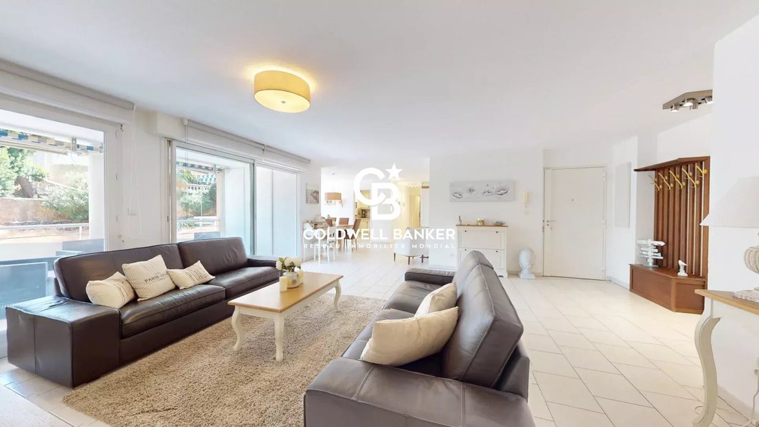 Apartment in Sud, Cavalaire-sur-Mer, France 1 - 18563247