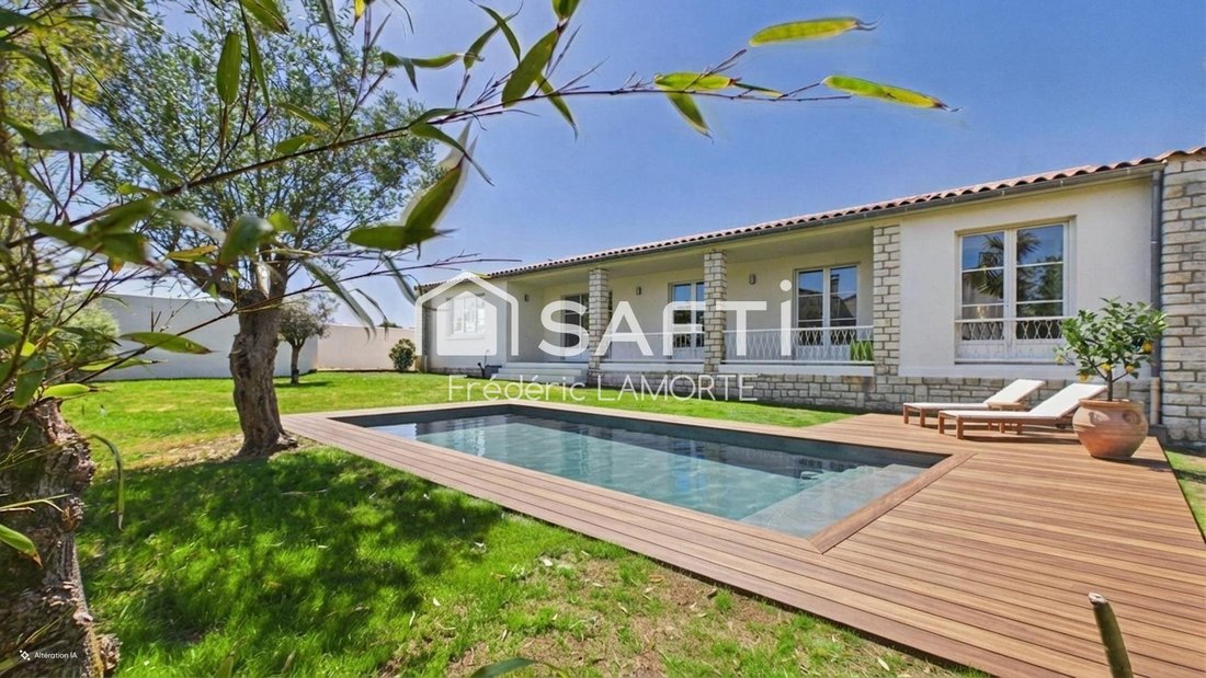 House in Sainte-Soulle, Nouvelle-Aquitaine, France 1 - 18126973