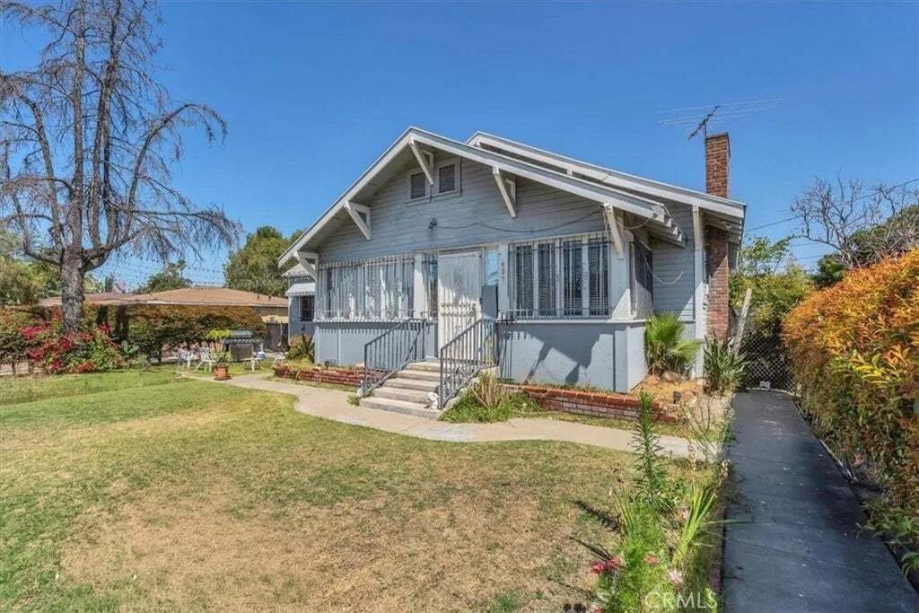 Placentia, California, United States 4 - 18562263