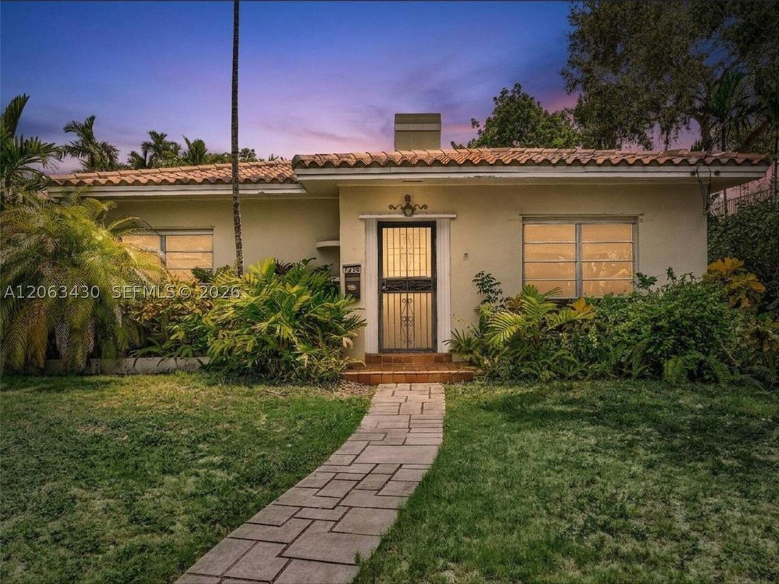 House in Miami, Florida, United States 1 - 18565415