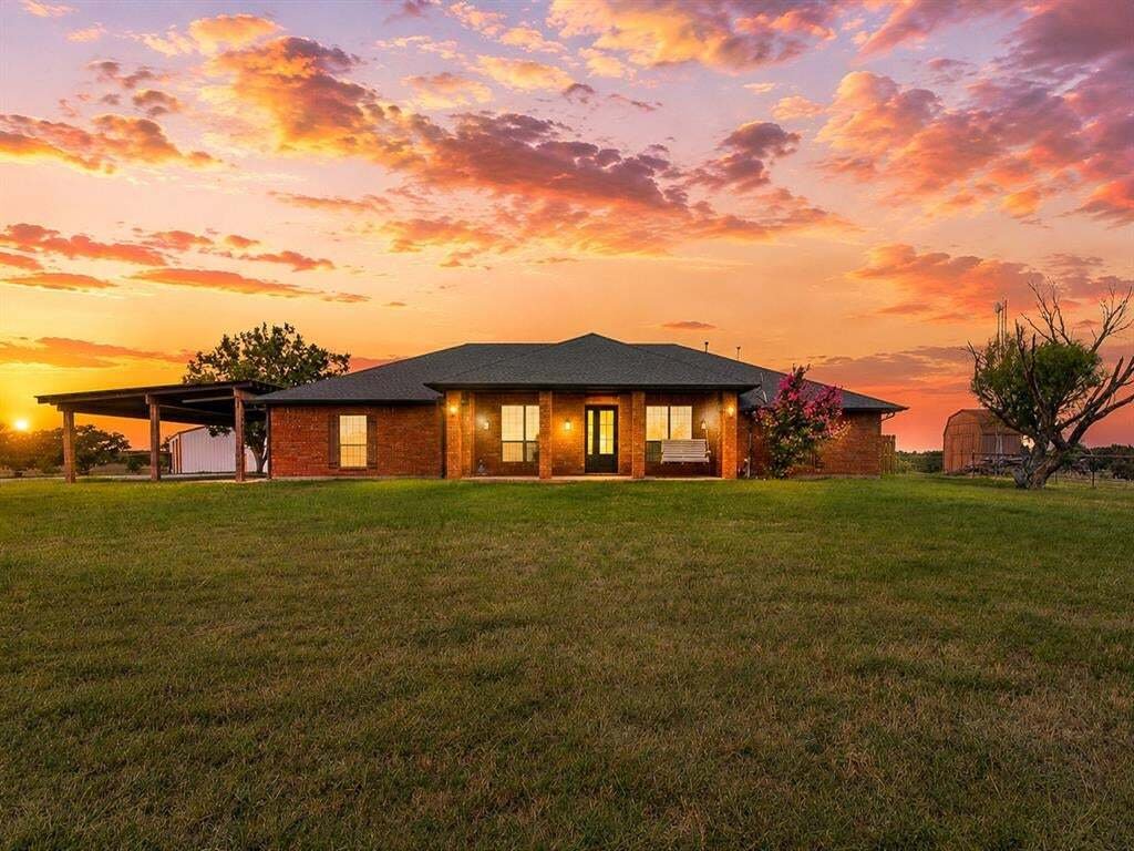 House in Bridgeport, Texas, United States 1 - 18562856
