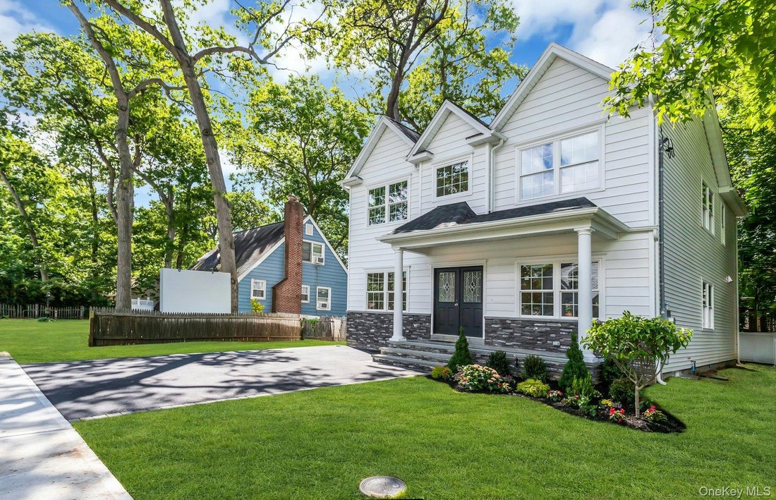 House in Massapequa, New York, United States 2 - 18561282
