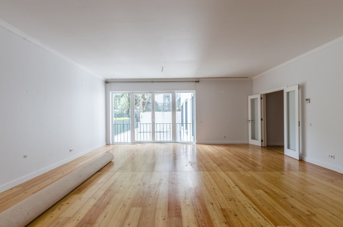 Apartment in Misericordia, Lisbon, Portugal 2 - 18560025
