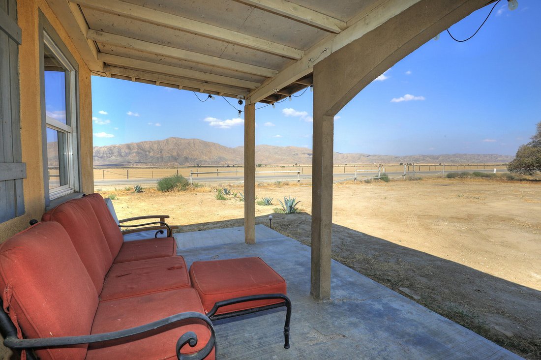 Cuyama, California, United States 1 - 18562777