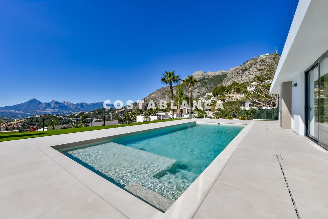 Villa in Zona de Mascarat, Valencian Community, Spain 4 - 18560110