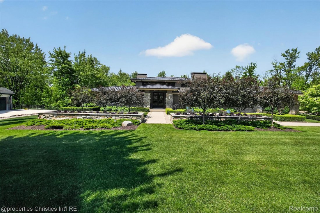 House in Novi, Michigan, United States 4 - 18566236