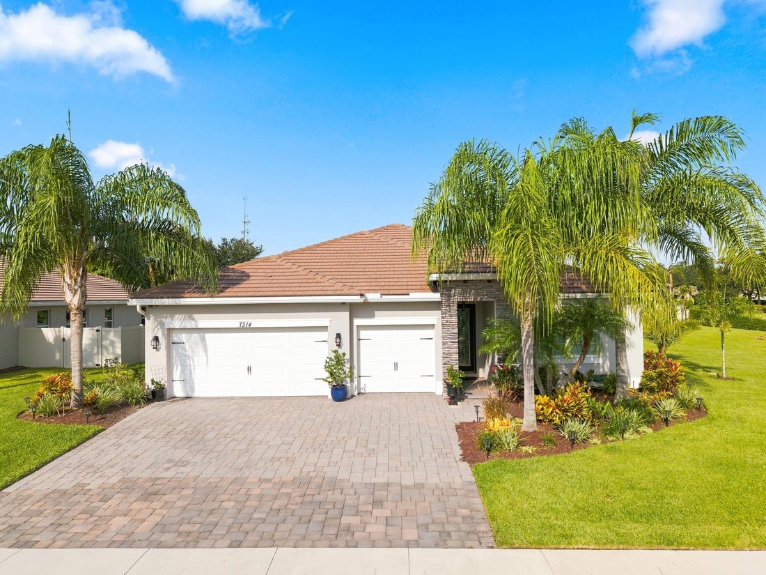 House in Stuart, Florida, United States 1 - 18564927