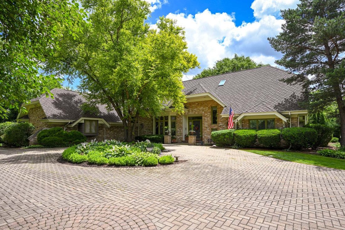 House in Burr Ridge, Illinois, United States 1 - 18559047