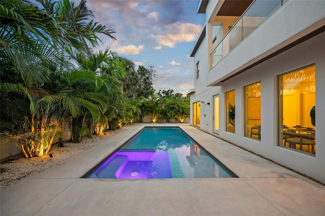 House in Sarasota, Florida, United States 3 - 18558586