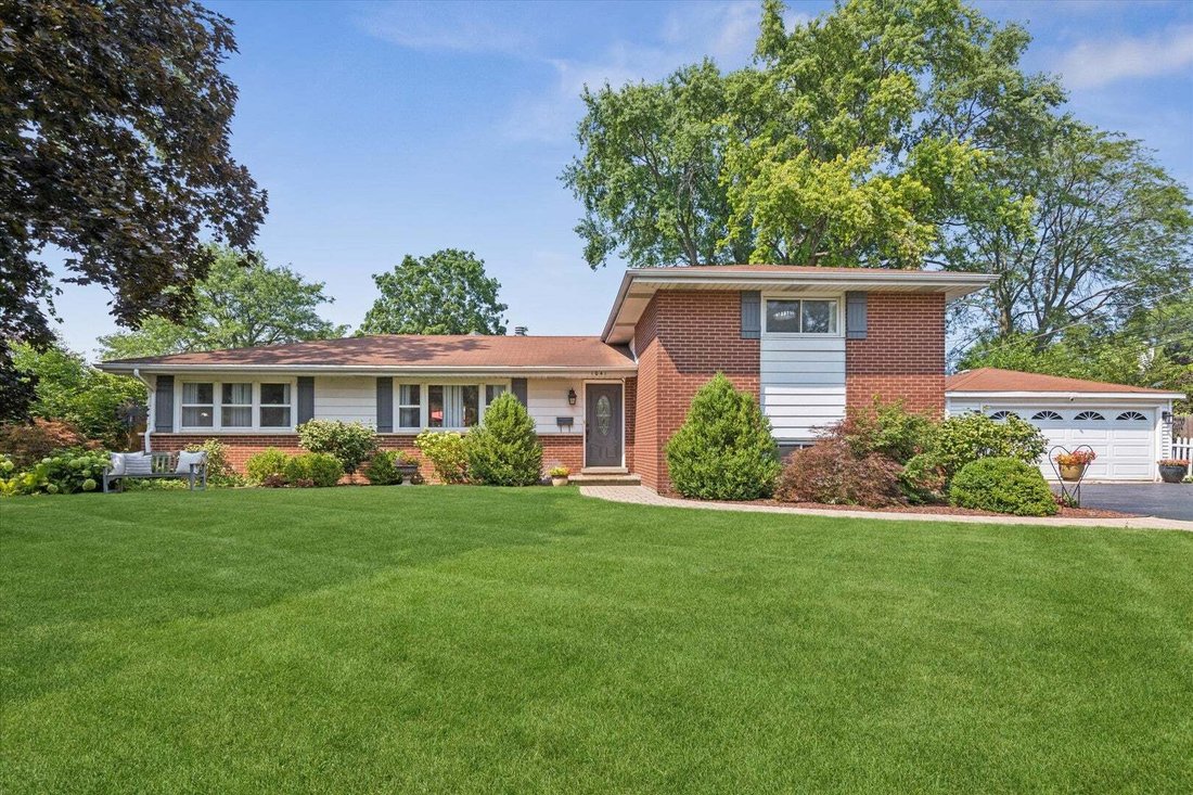 House in Glenview, Illinois, United States 1 - 18562559