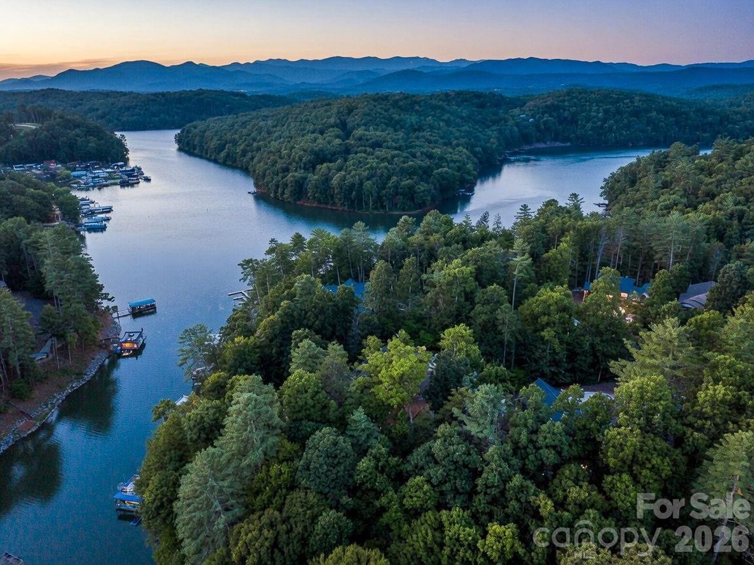 House in Nebo, North Carolina, United States 2 - 17567703