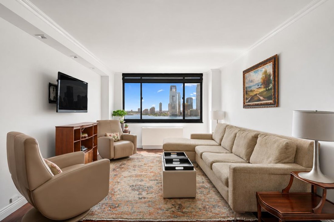 House in New York, New York, United States 4 - 18564491