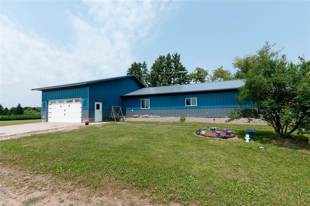 House in Cumberland, Wisconsin, United States 4 - 18561522