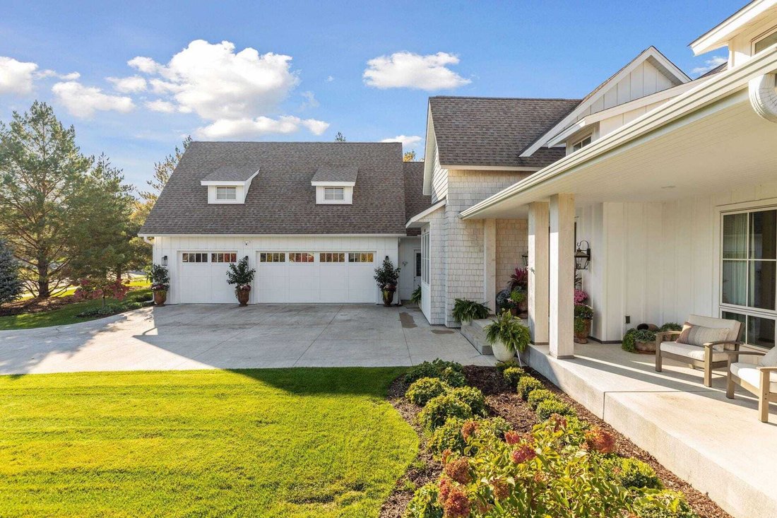 House in Eden Prairie, Minnesota, United States 4 - 18564779